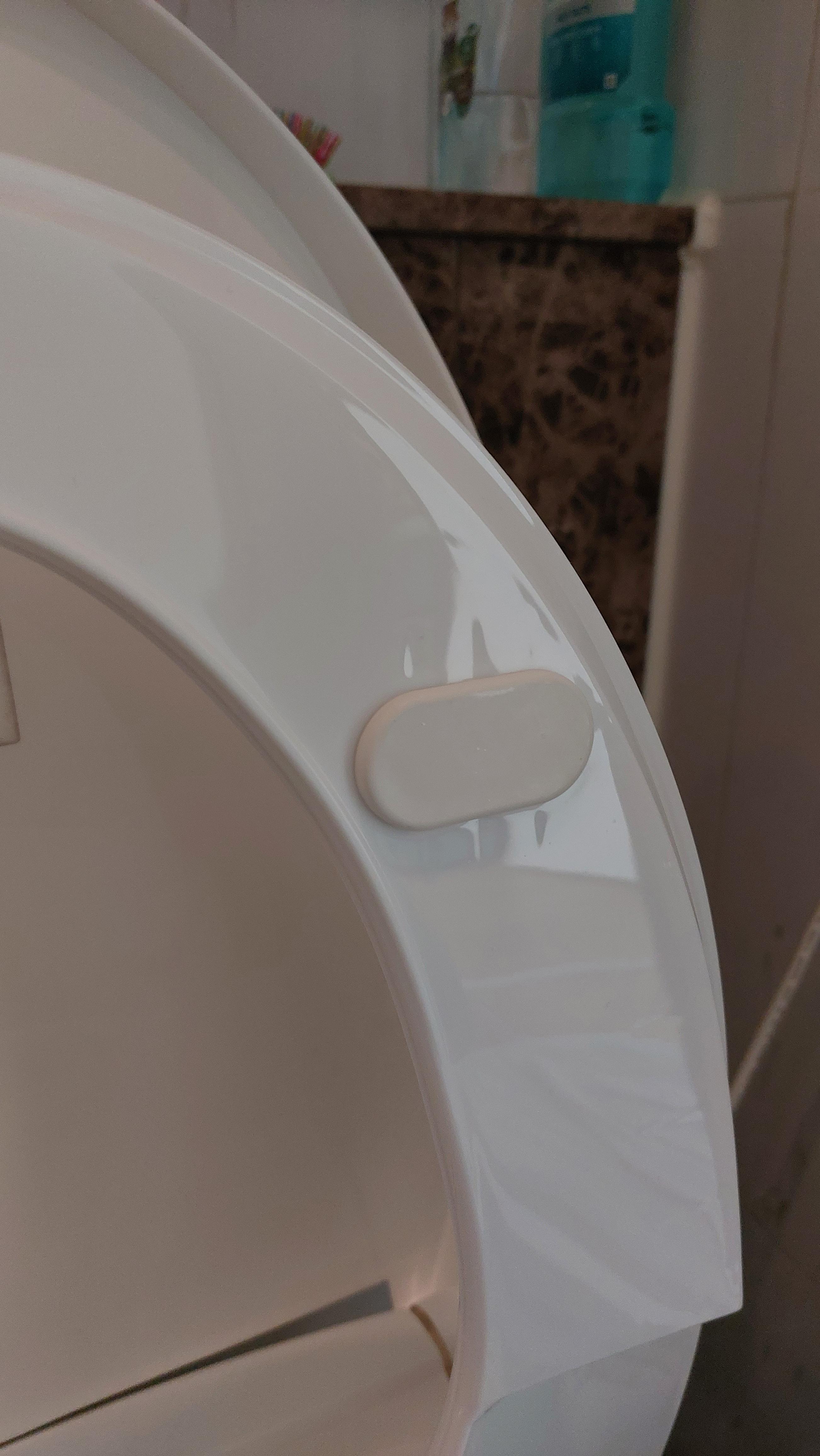 새 안잔으로 교체되니 자연스럽게 고무도 새걸로 바뀜