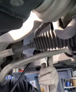 자동차 하체 링크 수리