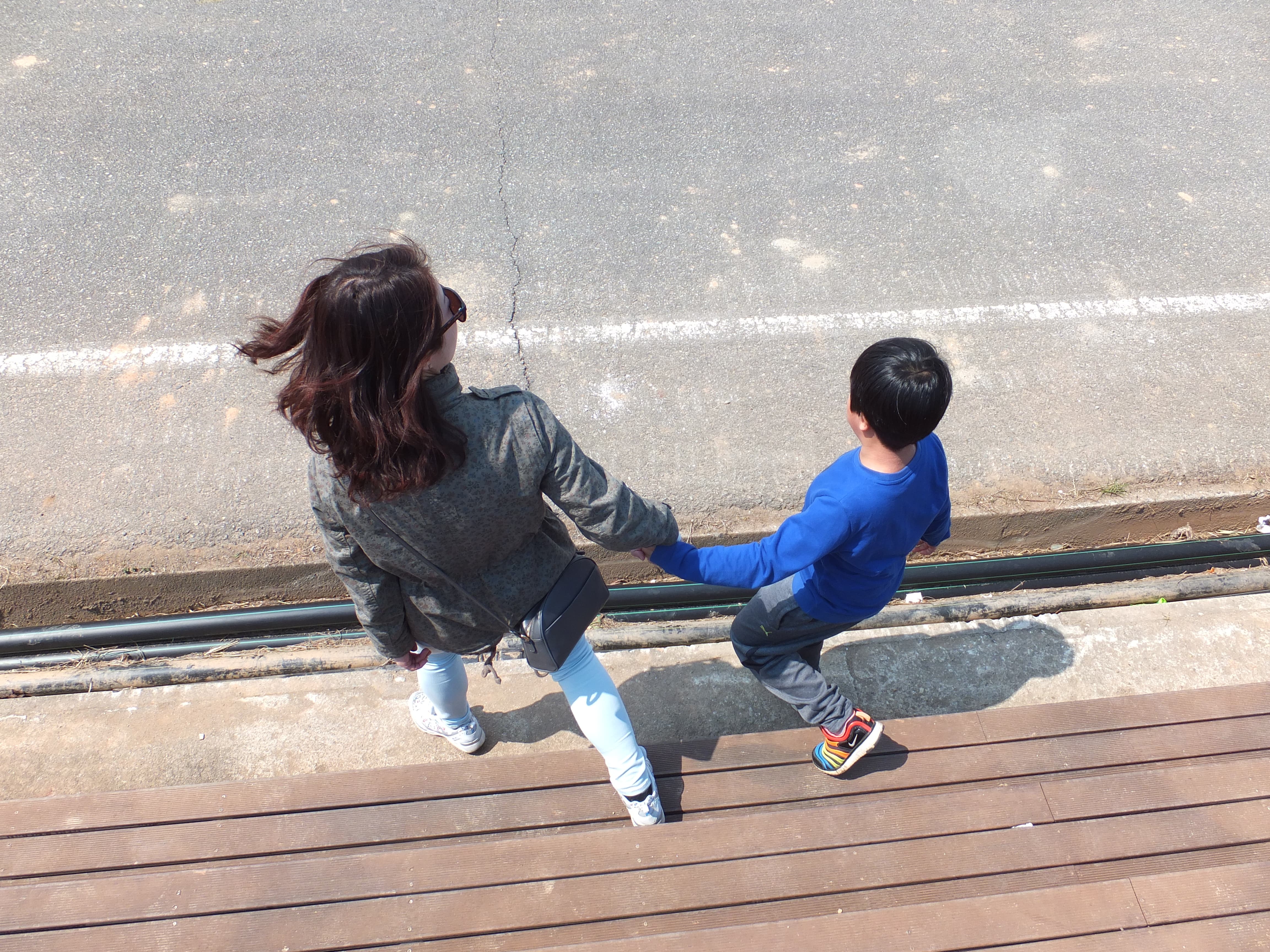 길위의 똘망이와 아내