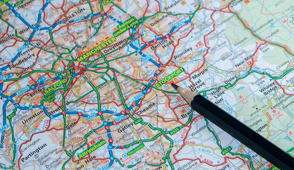 도시 경계선 위에 사는 사람들. 구와 구 사이의 일상