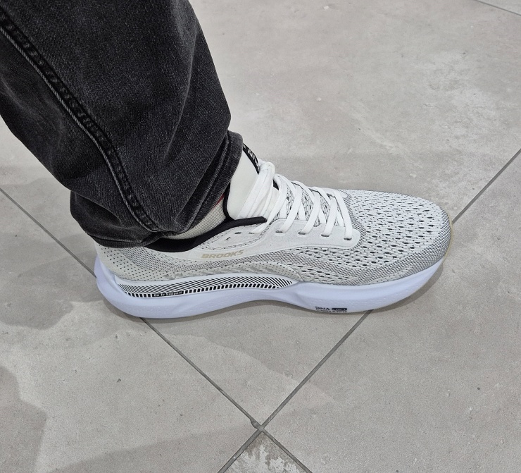 회복 러닝 브룩스 아드레날린 GTS 24