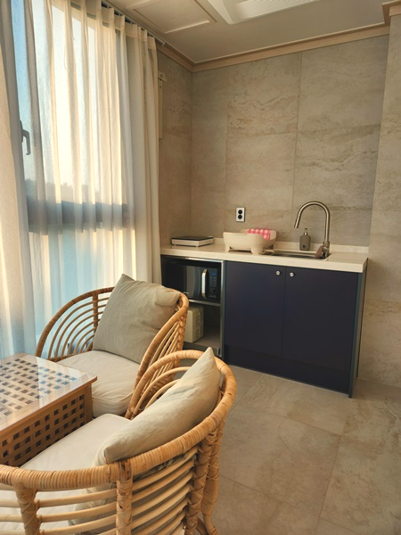 디럭스룸-풀장2