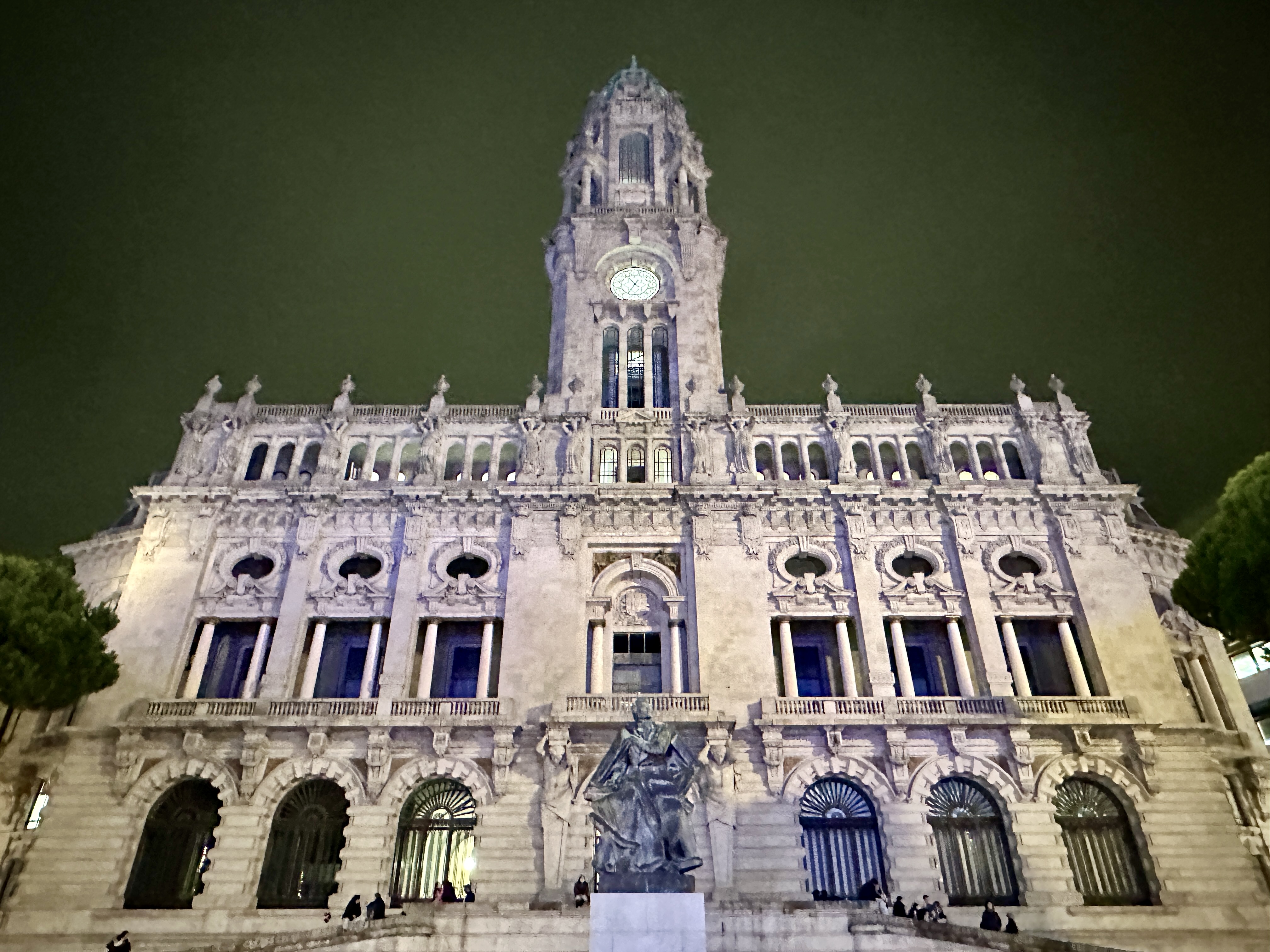 포르투 시청사 건물