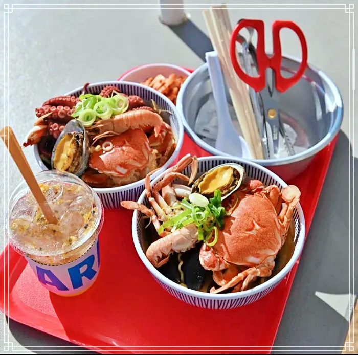 거제 망치 몽돌해수욕장 주천 맛집 오션뷰 해산물 가득 연 매출 7억 원 수제 라면