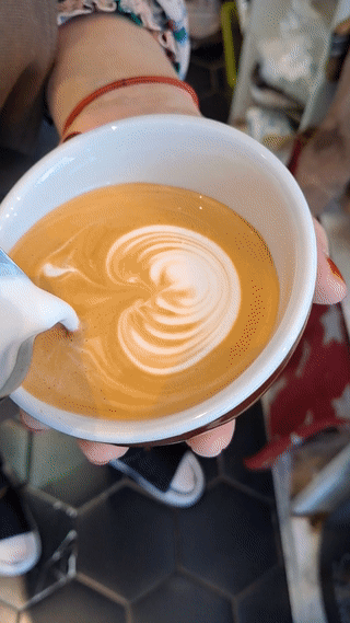 라떼아트 6단밀어넣기 움짤