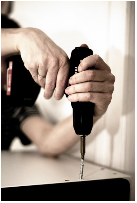 DIY 가구 제작: 나만의 가구로 공간을 꾸미는 법