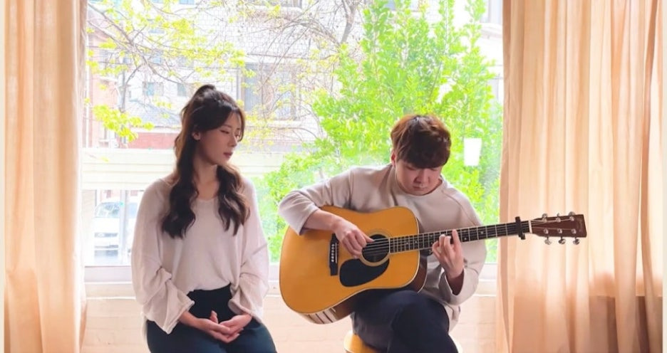 어쿠스틱 콜라보 보컬 모수진 27세에 돌연 사망 프로필