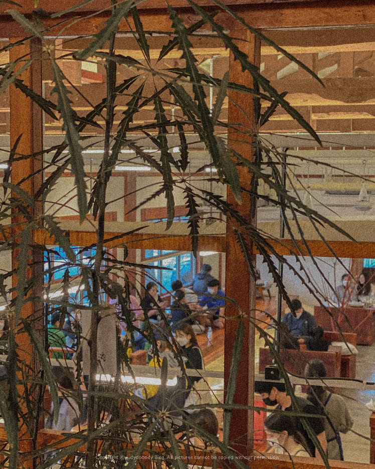 카페 내부 이미지