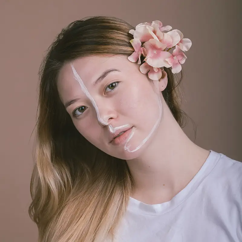 중년 여성 피부가 얇아지는 이유, 탄력 유지하려면 이것부터 바꾸세요