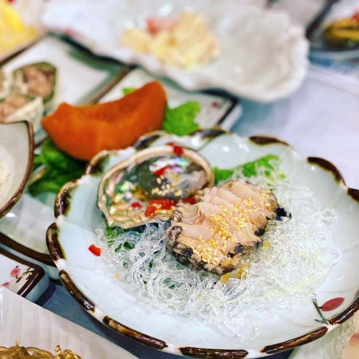 전남 강진 가우도 식당 남도 백반 한정식 홍어 삼합 간장게장 육회 탕탕이 제철 생선 회 한상 택시맛객 맛집 추천