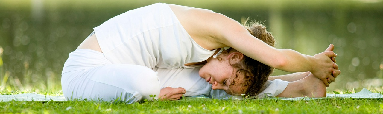 요가하는 사람 이미지