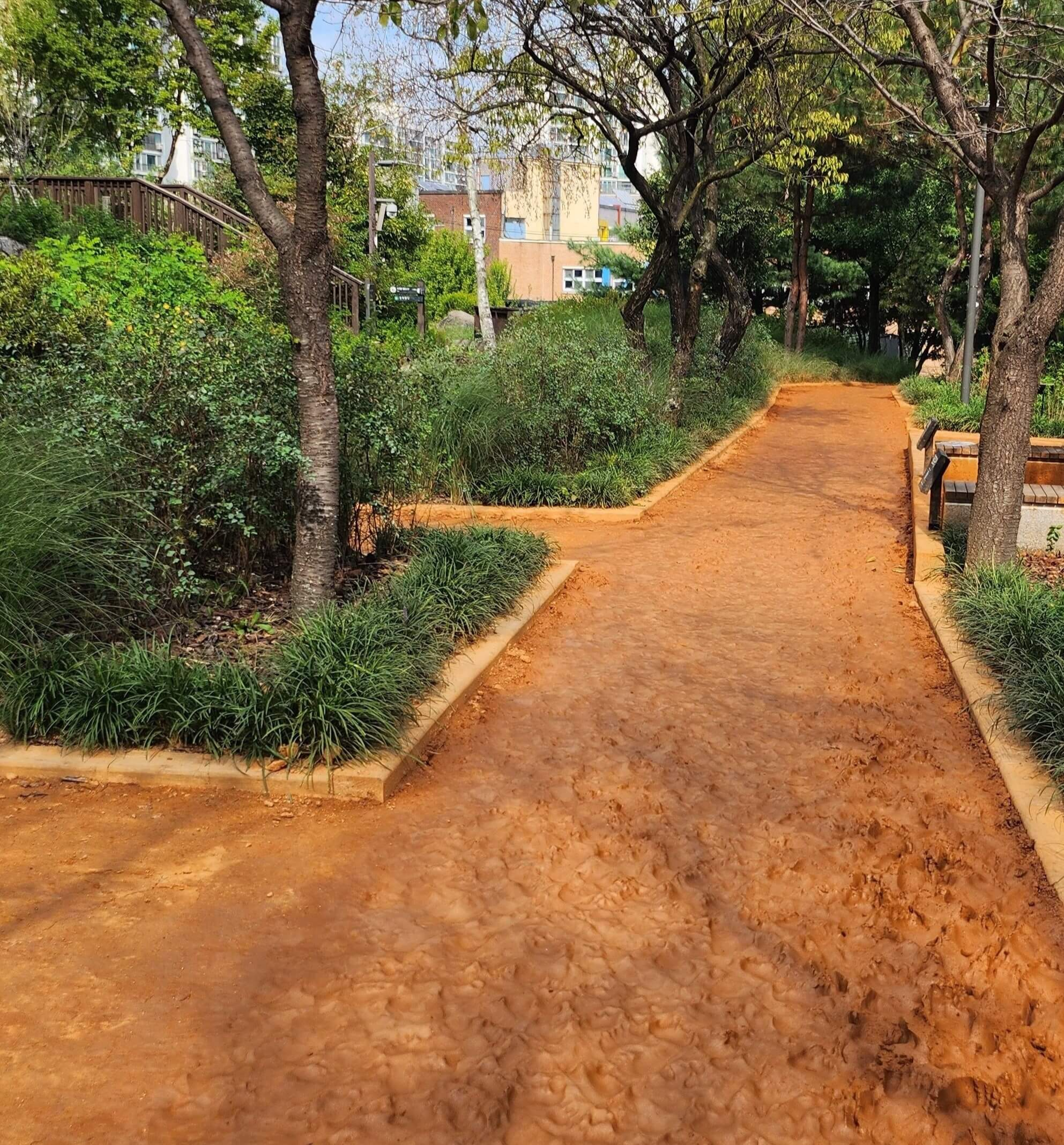 황톳길