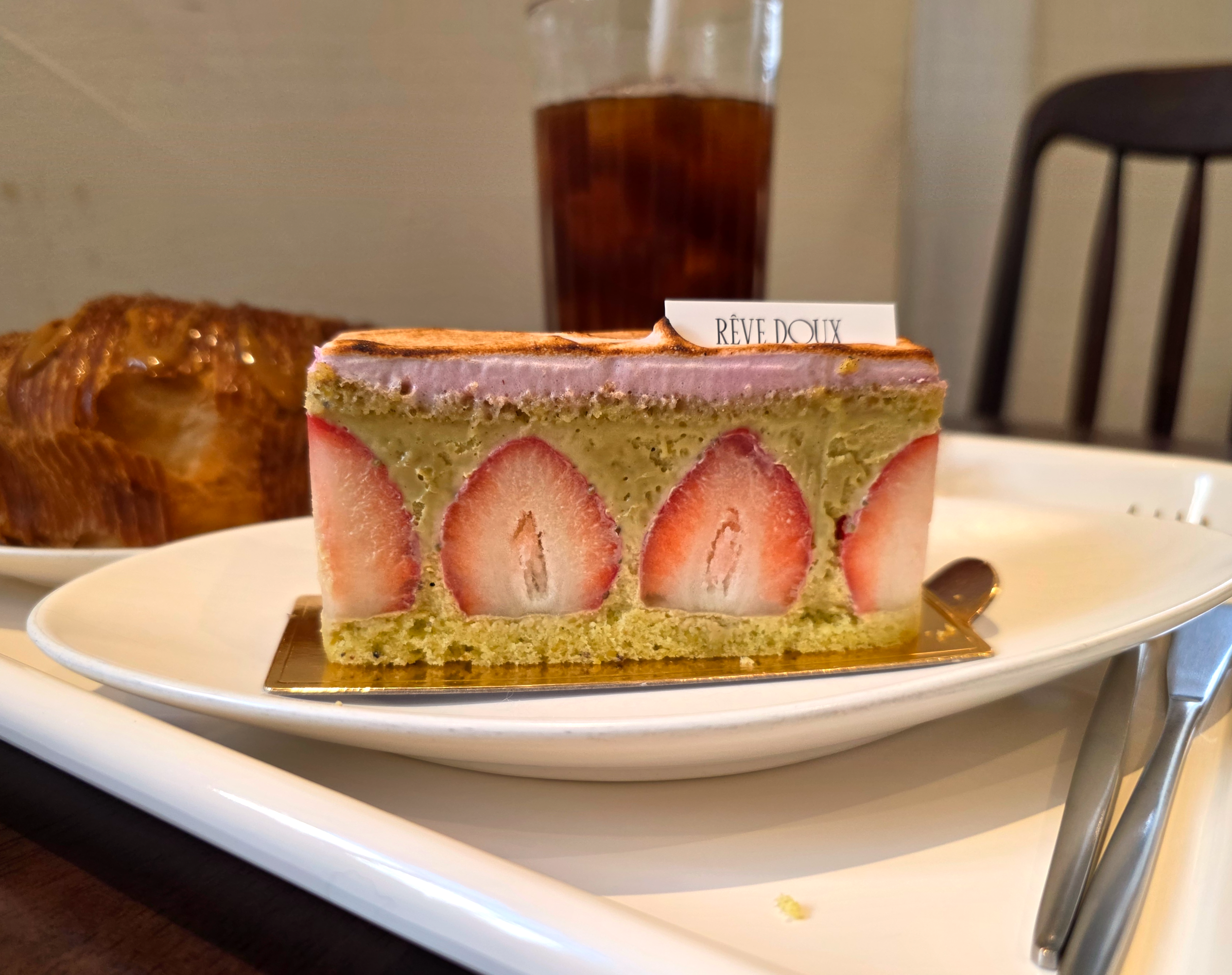 잠실송리단길디저트카페레브두프레지에