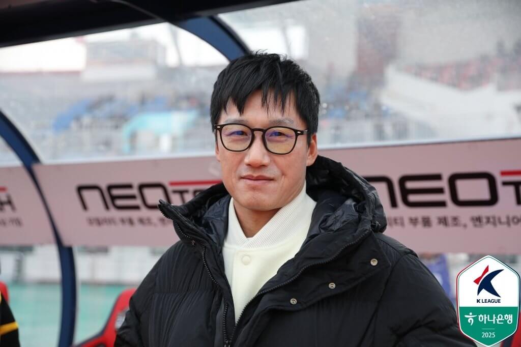 이정효 감독 복귀전, 광주FC는 웃지 못했다&hellip; 강원FC에 일격