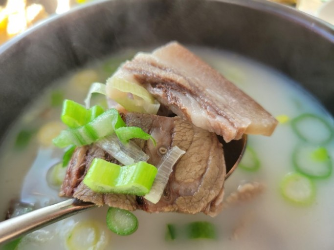 안성휴게소-가면-꼭-먹어야-하는-인기메뉴-소머리국밥