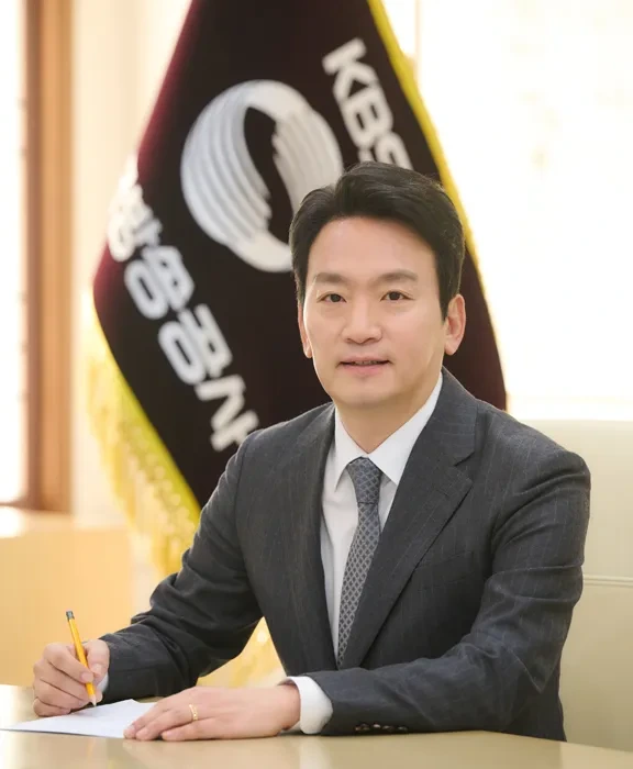 박장범 일가 표현 발끈