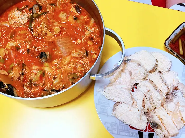 속초 고성 오호항 가게 도치알찜 지금이 딱 도치알탕 선장님 직영 오션 바다 뷰 제철 심퉁이 도치 초무침 맛집 추천