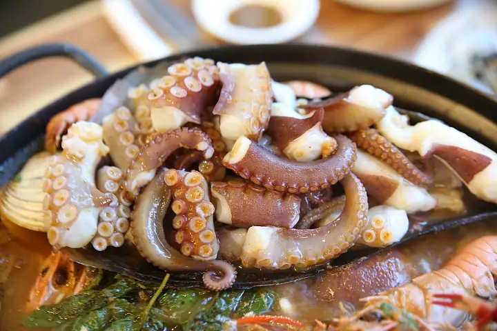 생생정보 문어 해물 감자탕 해물감자탕 맛집