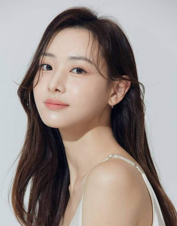 김다영 아나운서 나이 프로필 학력 고향 남편 배성재 14살 차이 결혼 반대 극복 스토리 총정리