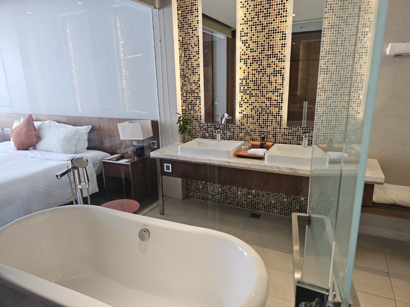 SEASHELLS 호텔 후기 (체크인&#44; 객실&#44; 조식)