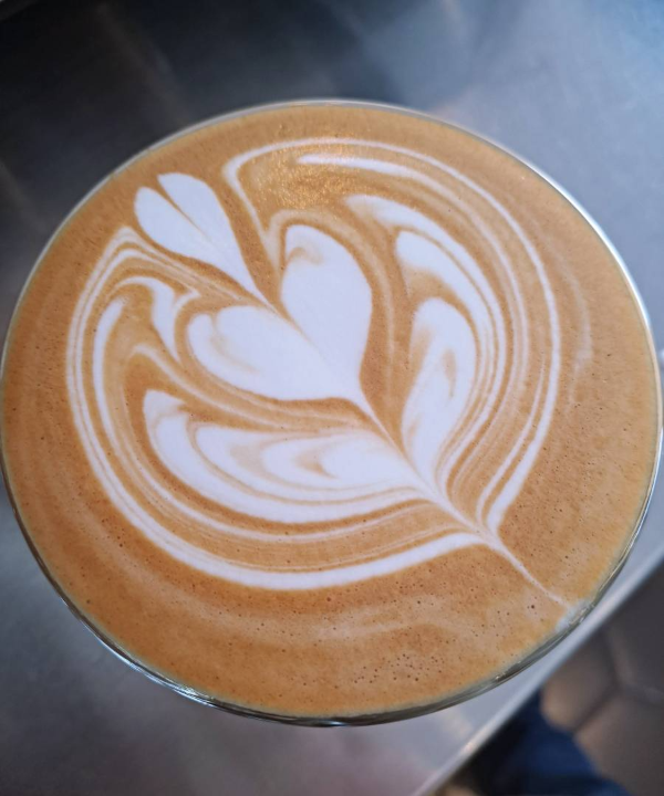 라떼아트 윙튤립 두번째