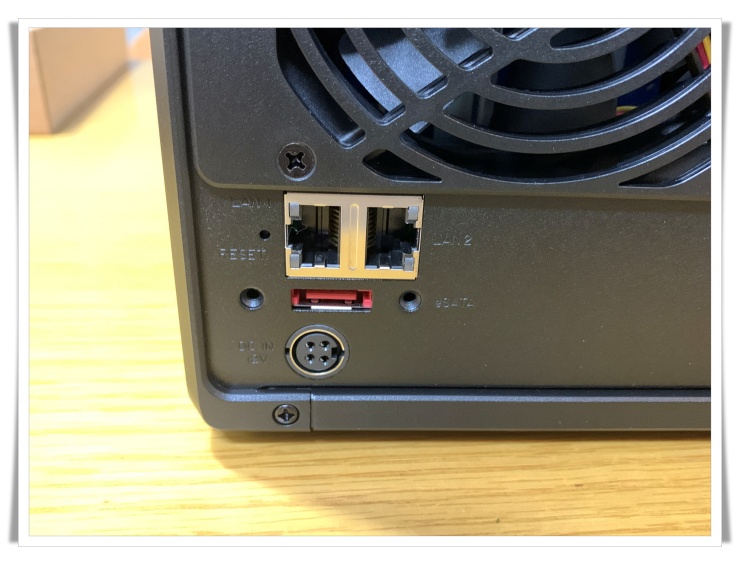 DS1019+ 후면부 명칭