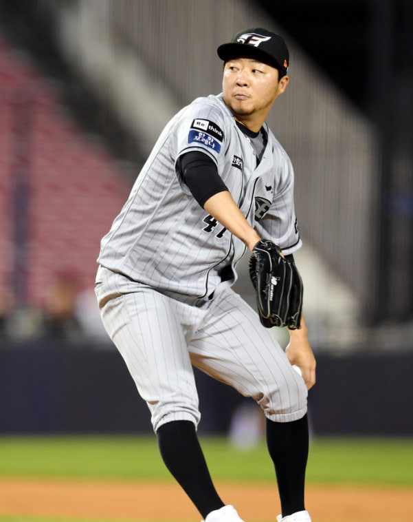 김범수 FA 계약 지연,