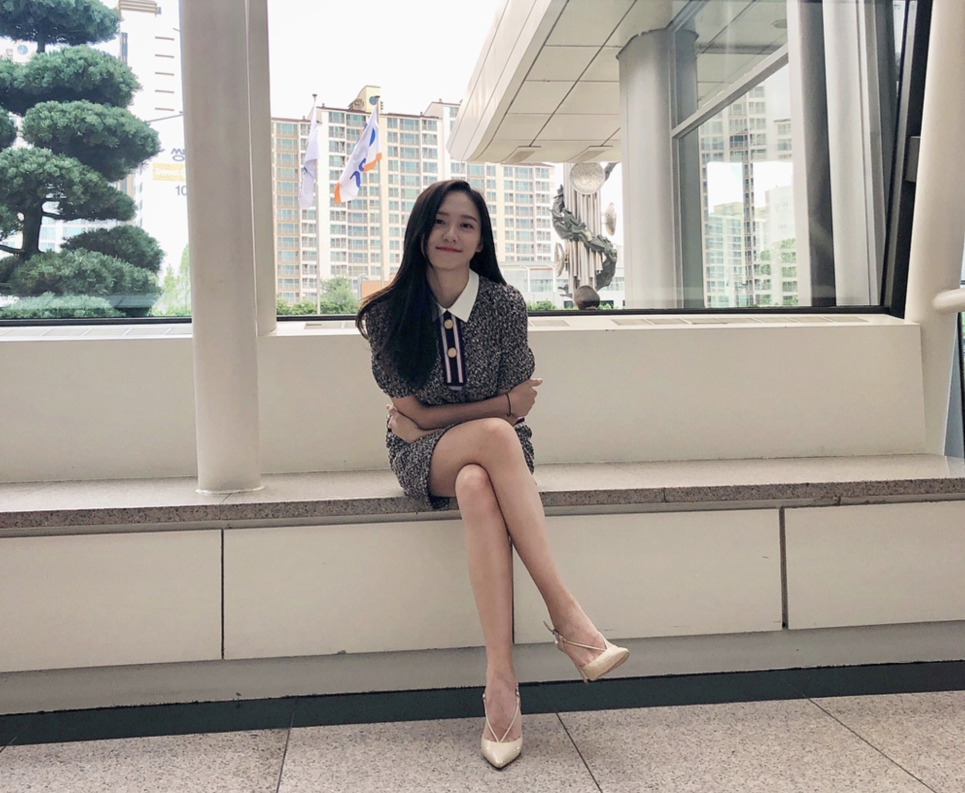 박지현 각선미2