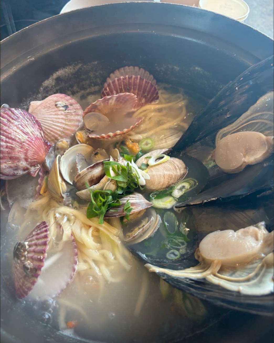 디비비 칼국수 메뉴 이미지