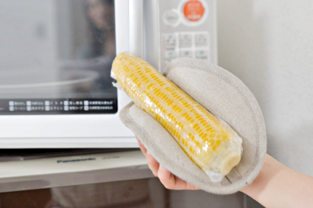 전자렌지 옥수수 찌는 방법, 옥수수 삶는 방법, 옥수수 찌는 시간, 팁줌 매일꿀정보