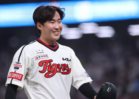 기아타이거즈 TOP 10 연봉 잘생긴 야구선수 윤영철