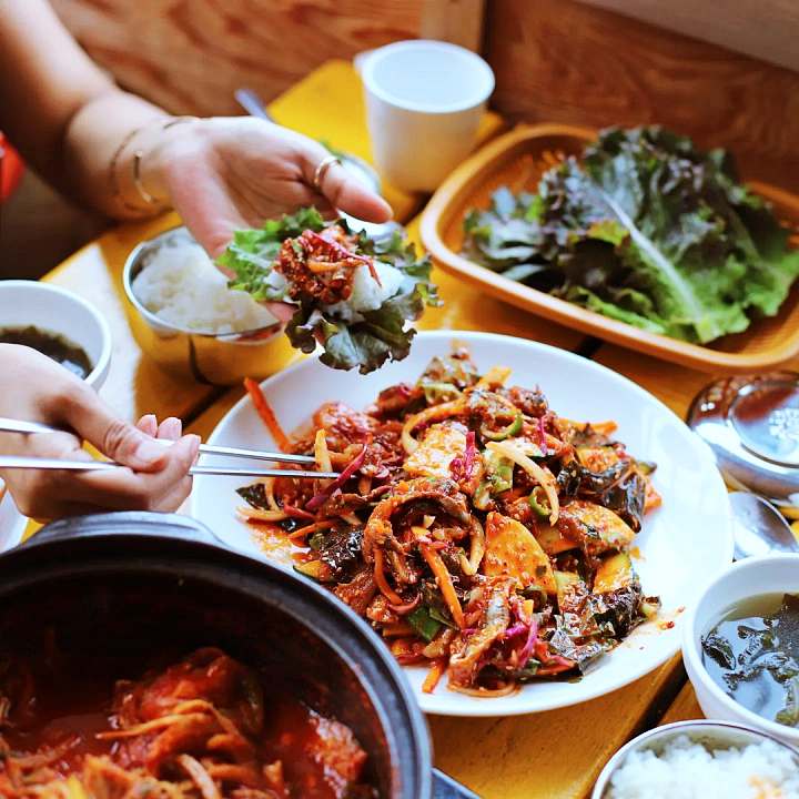 생생정보 멸치쌈밥 멍게비빔밥 갈치조림 맛집