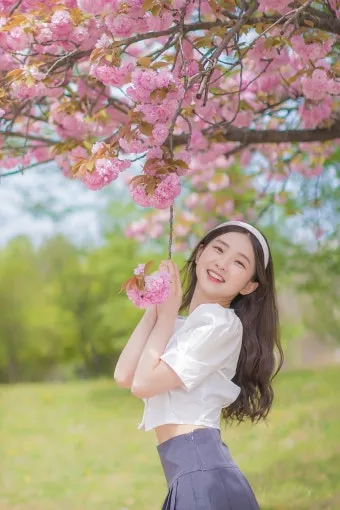 인물 사진 포즈 시선 배경 클린업 자연스럽게 담기_11