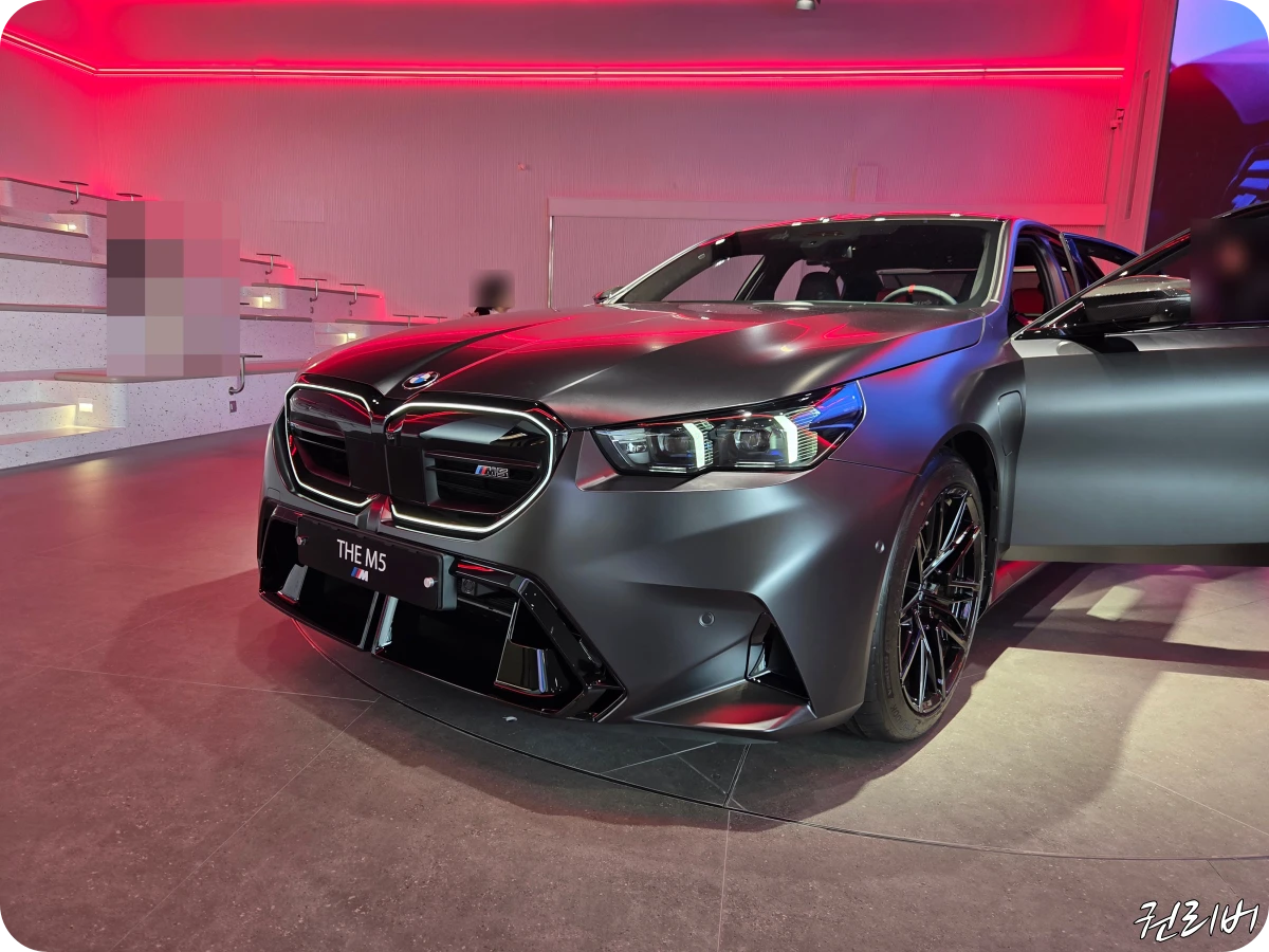 BMW-m5-전측면