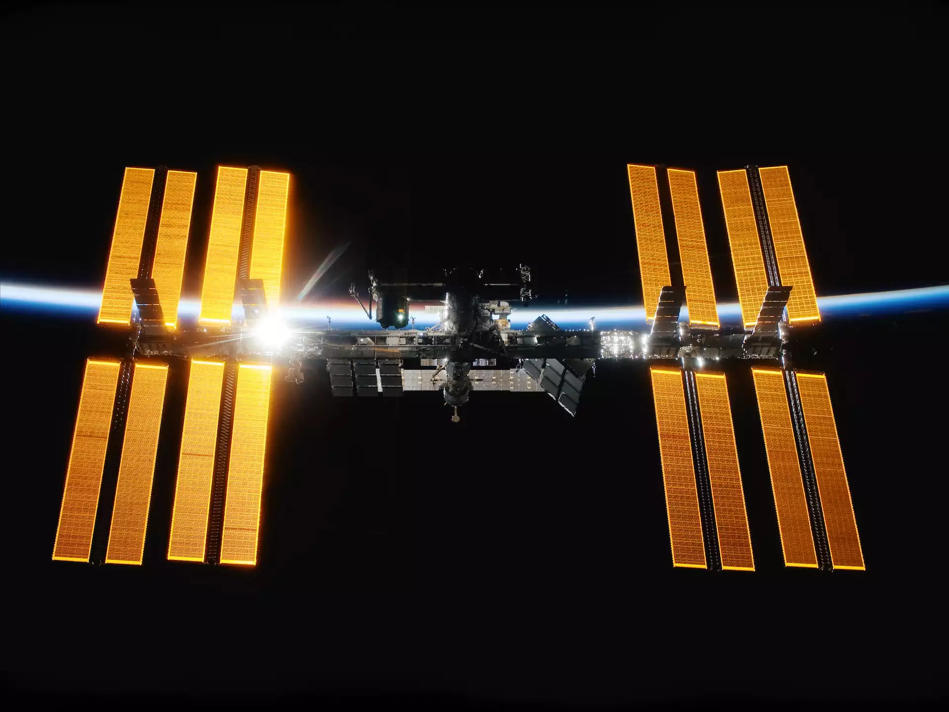 국제 우주정거장(ISS)