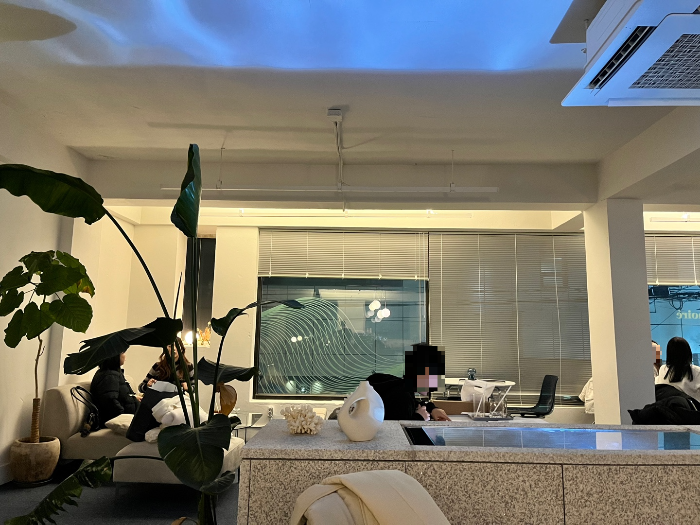 송리단길 카페&#44; 모아레 내부 모습