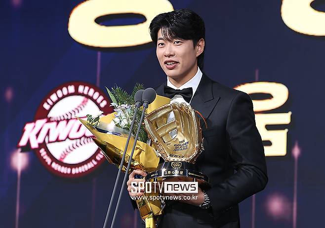 송성문, MLB 샌디에이고 진출 ❘ 프로필 ❘ 나이 ❘ 경력