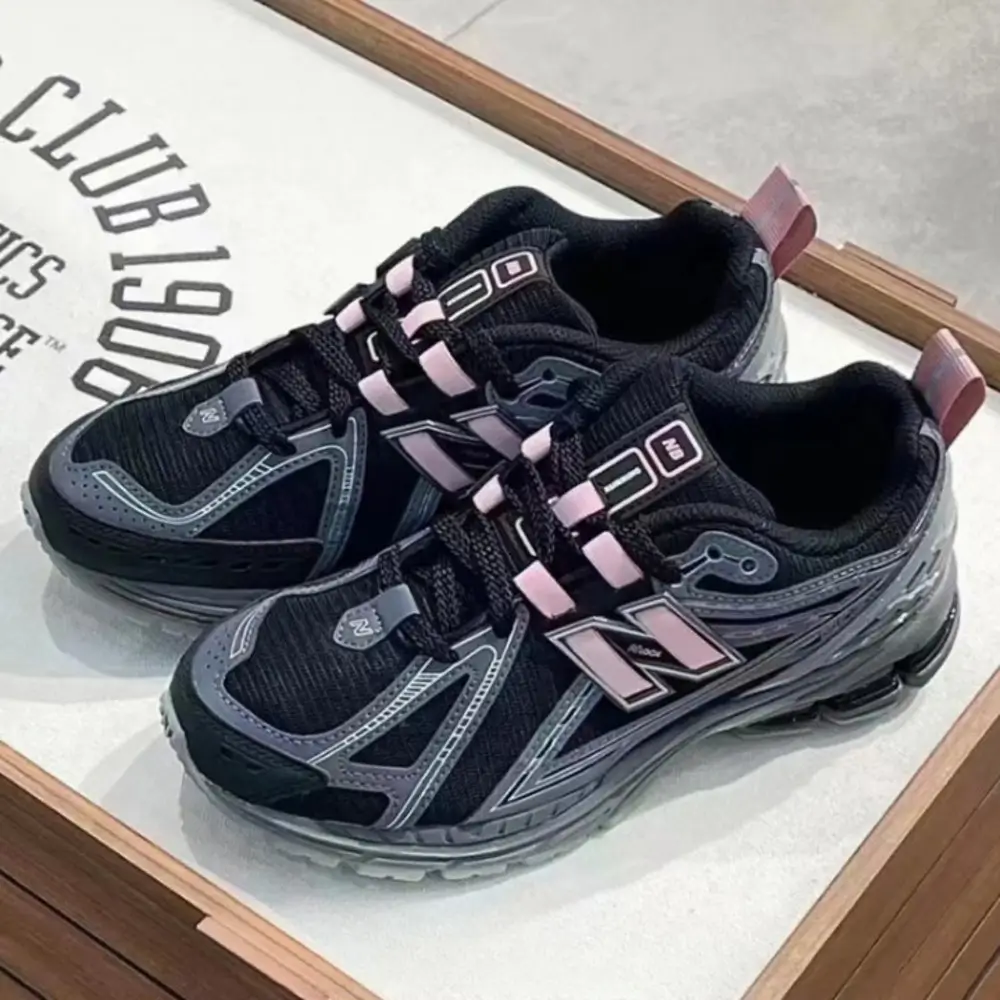 뉴발란스 1906R 블랙 핑크 문 M1906RHC