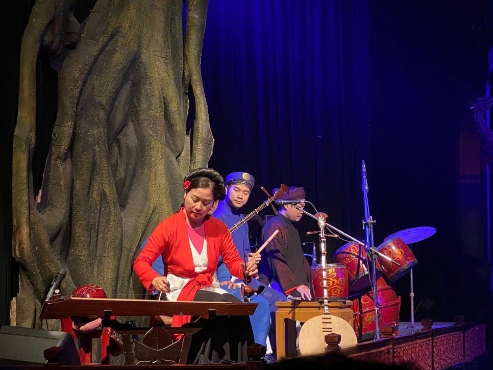 베트남 하노이 탕롱에 수상 인형극장