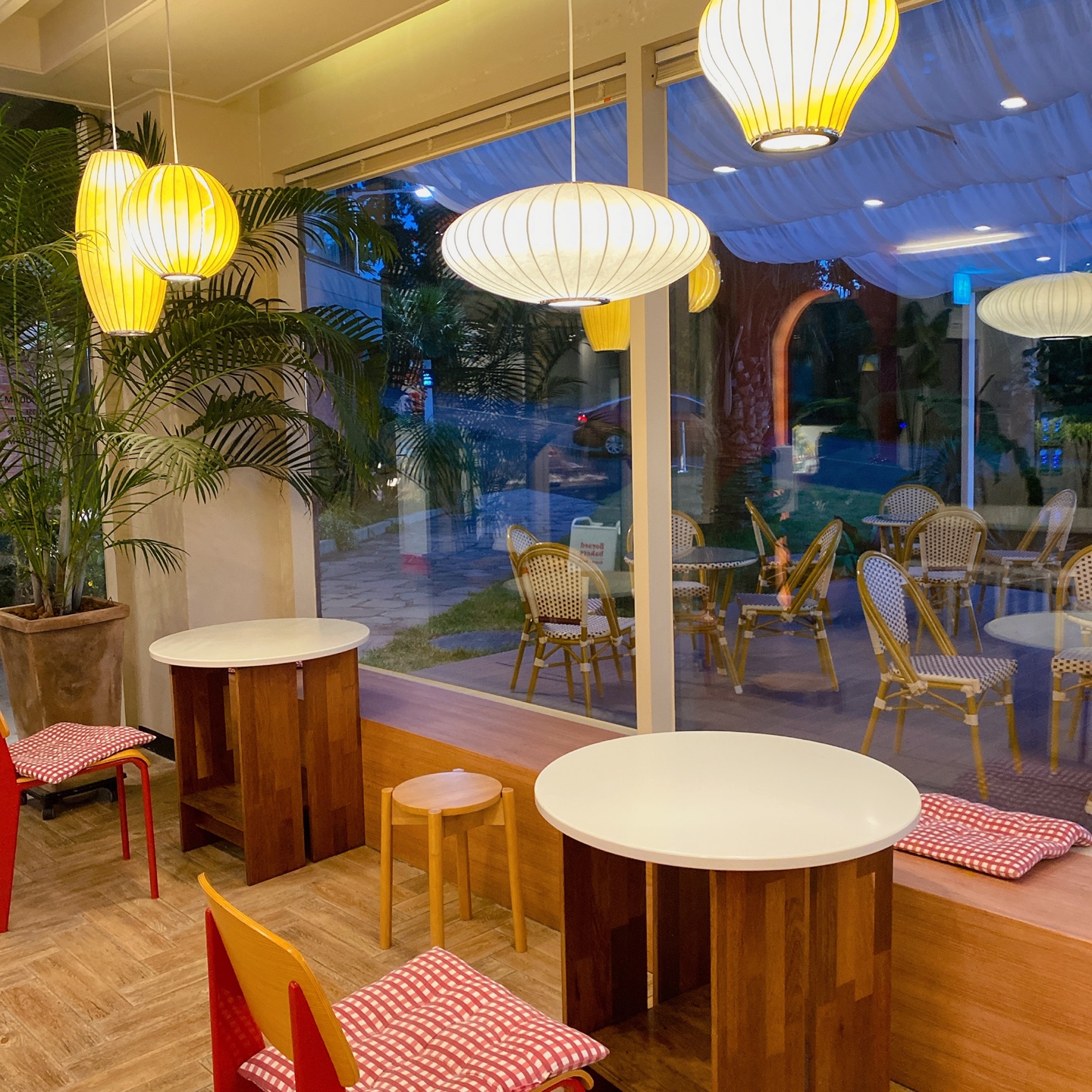 제주 쇠소깍 오션뷰 노을 맛집 보래드베이커스