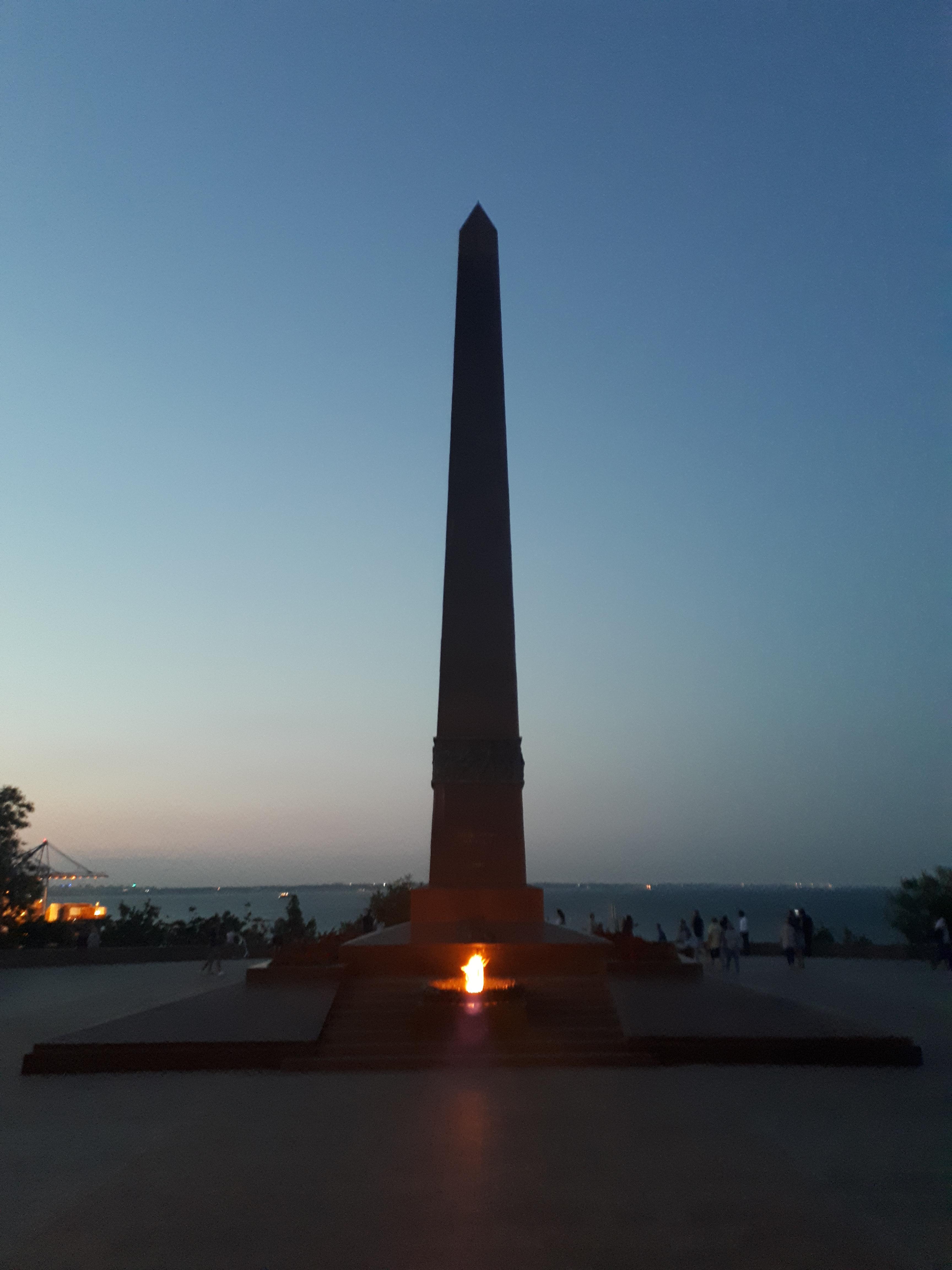 우크라이나 오데사 오벨리스크로 가까이 가는 길