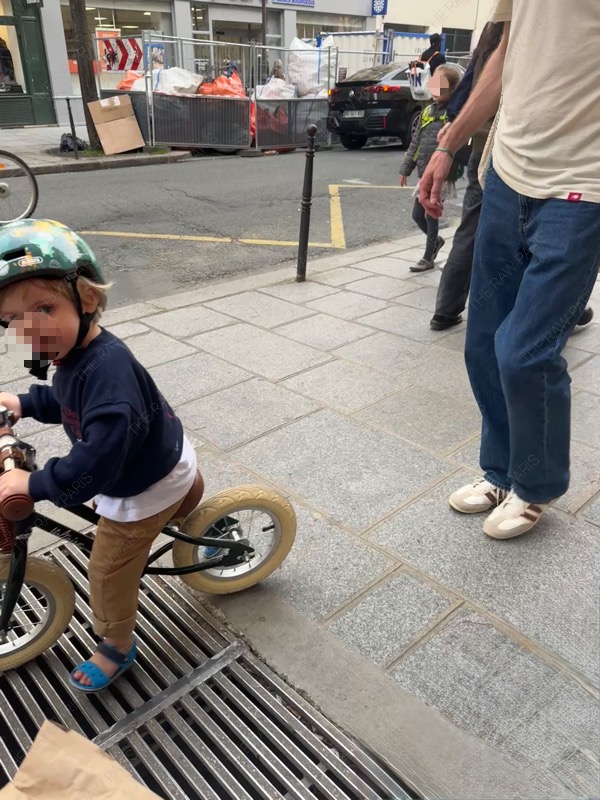 너무 귀여운 애기