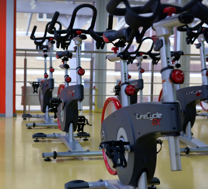 실내자전거의 모습