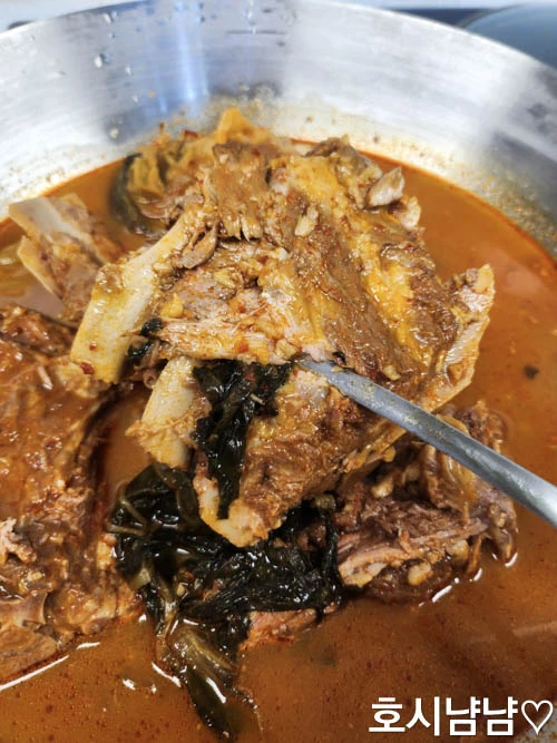 아차산역 수돈재 감자탕 푸짐한 뼈다귀와 우거지