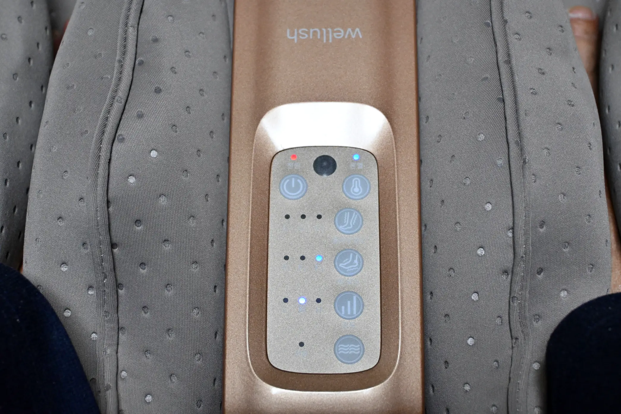 웰모아 웰러쉬 다리마사지기 HCW-60S 어떤 자세에서도 마사지 가능 사진13