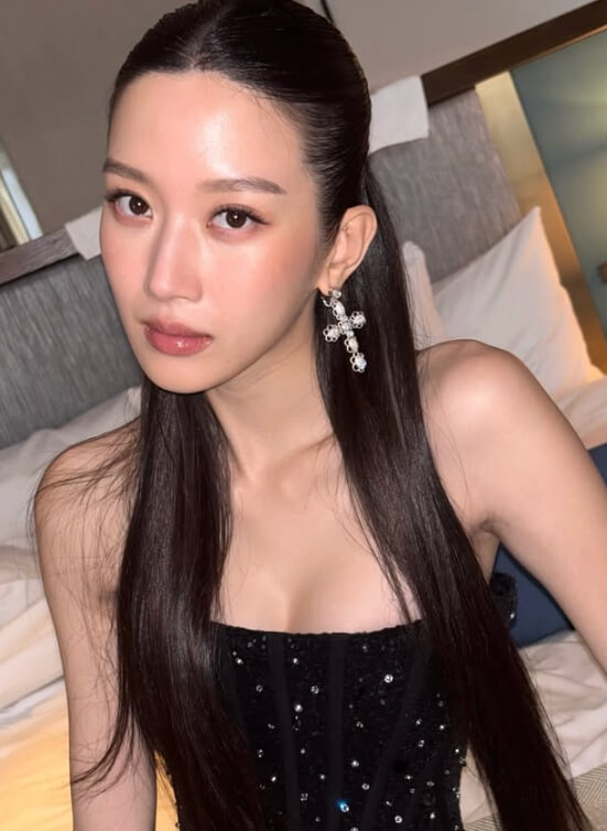 문가영 나이&amp;#44; 프로필&amp;#44;책&amp;#44; 출연 드라마 영화(+그놈은 흑염룡)🌟 