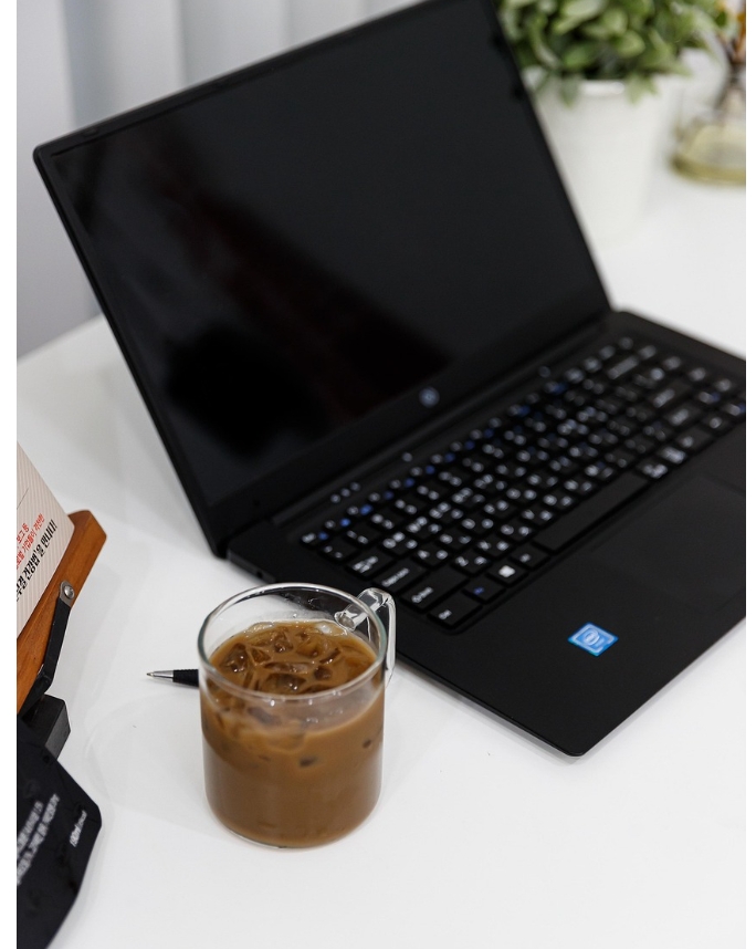 레지스트리 편집기에서 Explorer 하위에 Shell Icons라는 새 키를 생성하는 화면