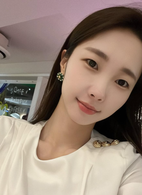 권민정 아나운서