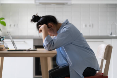 뒷골이 땡기는 이유 예방 및 치료 방법