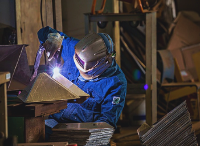 용접아다리 광각막염 증상